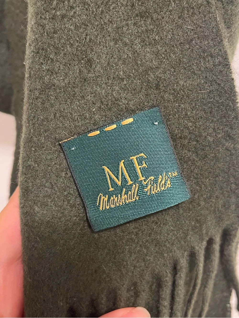 100% cashmere. Vintage Marshalls Field - Dark Green Fringed Women's Scarf